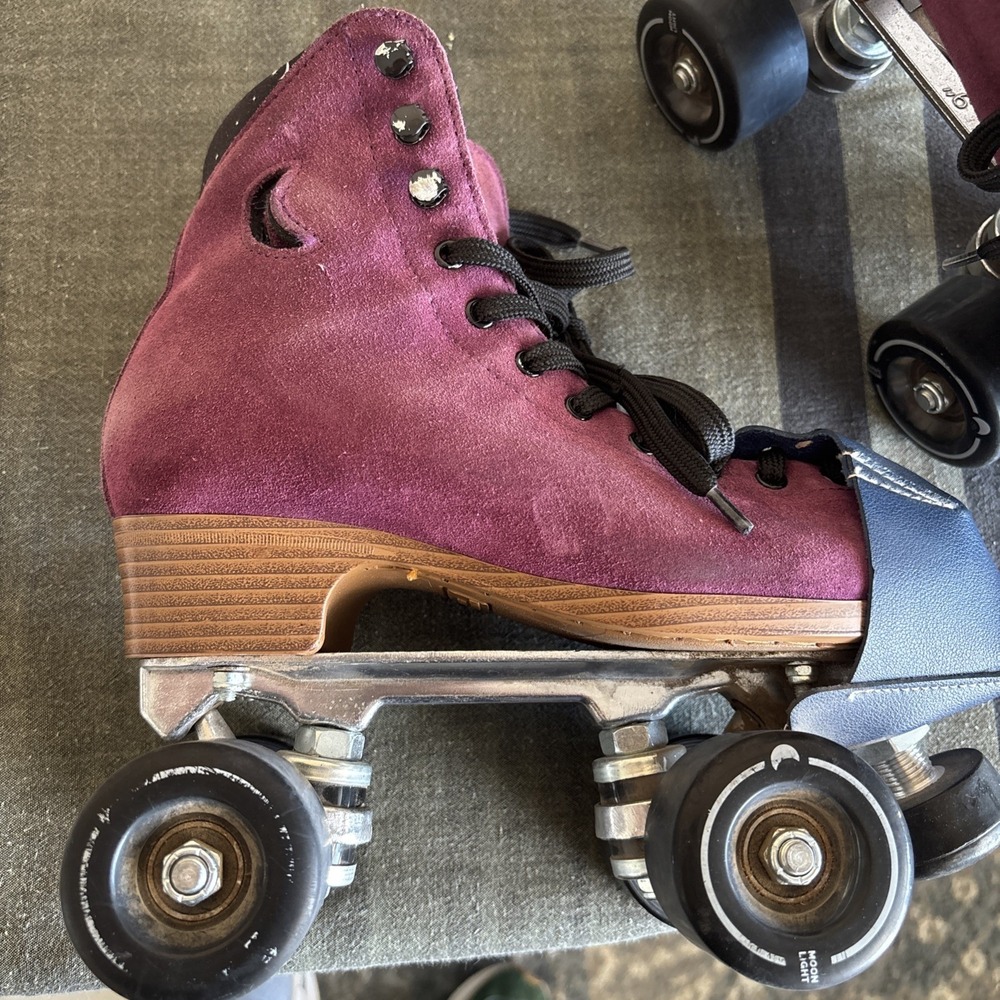 Moonlight Rollers Moon Boot Quad Roller Skates, A… - image 4
